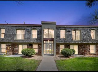 907 11th Ave S APT 4, Hopkins, MN 55343