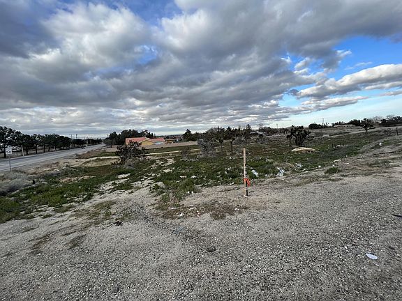 5th image of 40th Street E Pearblossom Hwy