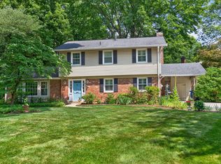 6905 Stonewood Ct, Rockville, MD 20852