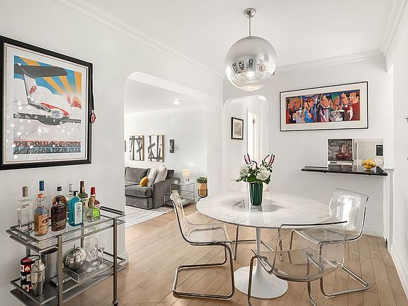 3rd image of 29 W 64th St APT 2C