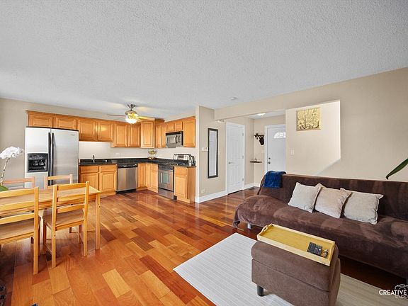 5th image of 730 Weymouth Cir