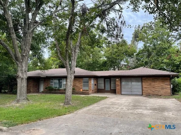 1708 N Cleveland Ave, Cameron, TX 76520