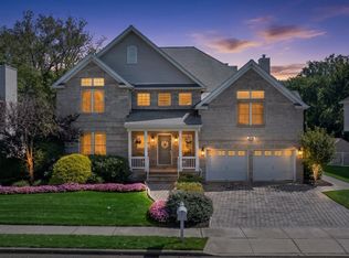 33 Cardinal Ln, Westwood, NJ 07675