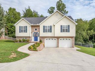 141 Creekview Dr, Ringgold, GA 30736