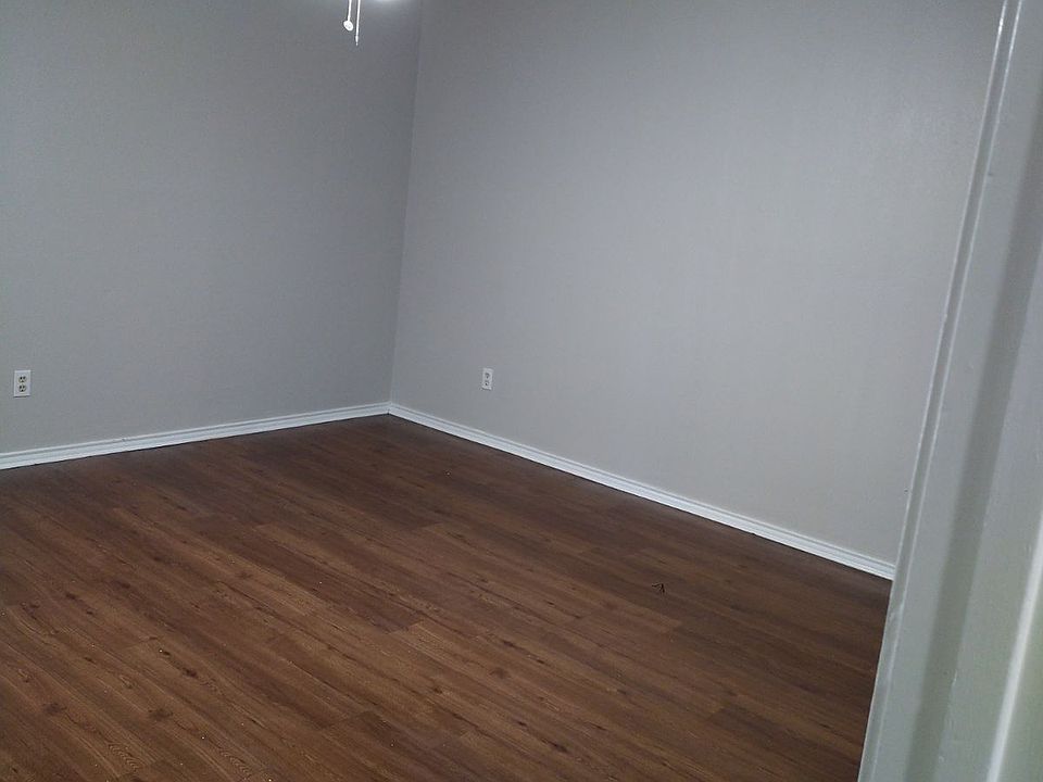 2nd bedroom spacious