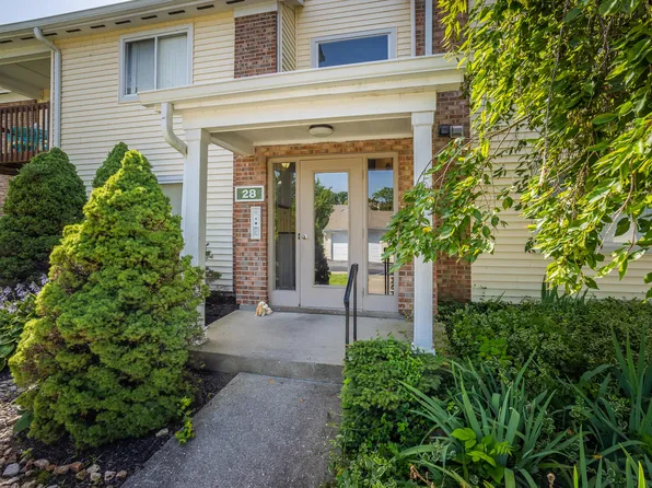28 Rio Grande Cir APT 6, Florence, KY 41042