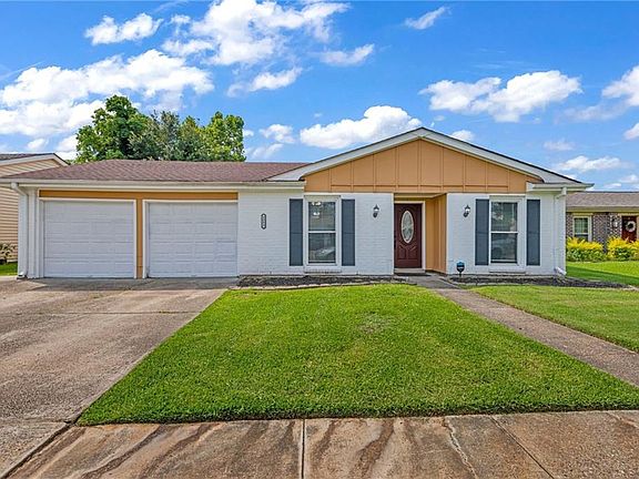 3rd image of 3893 Chriswood Ln