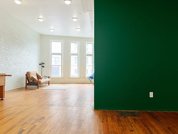 3rd image of 101 Court St 2