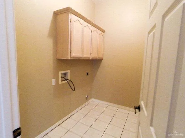 204 San Saba St — Photo 15