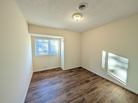 2nd image of 11 Woodcock St