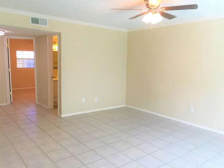 4117 Keeler Ct #4 — Photo 5