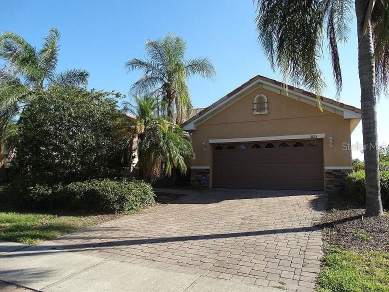 1st image of 3625 Northwoods Dr