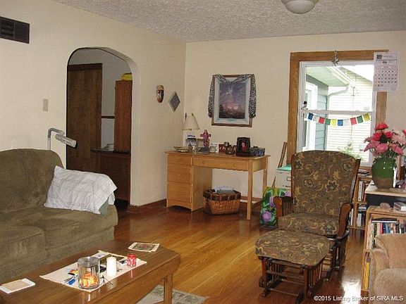 3rd image of 704 Highland Dr