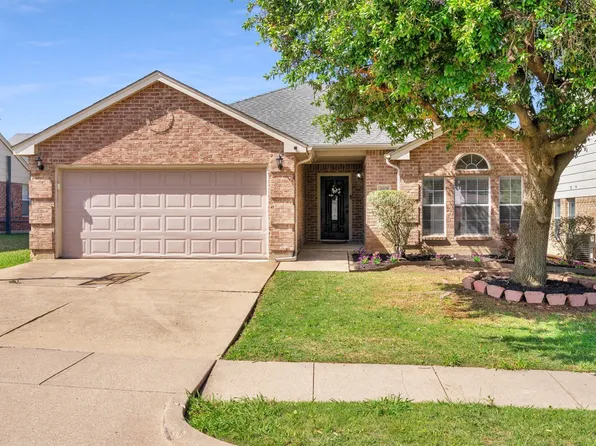 4905 Stirrup Way, Fort Worth, TX 76244