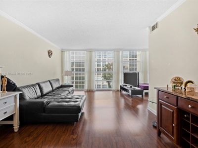 801 Three Islands Blvd APT 307, Hallandale Beach, FL, 33009