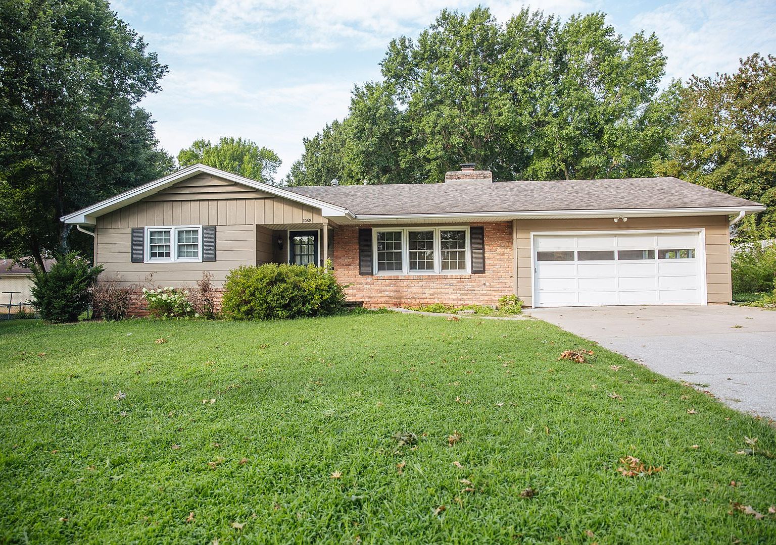 3069 S Greenbrier St, Springfield, MO 65804 | Zillow
