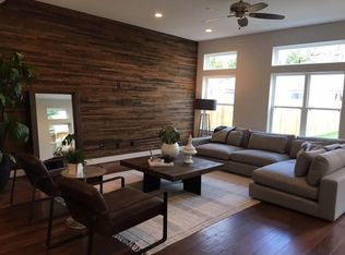 911A W 22nd St, Houston, TX 77008