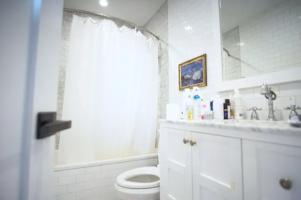 Rented by Lofts and Flats LLC | media 37