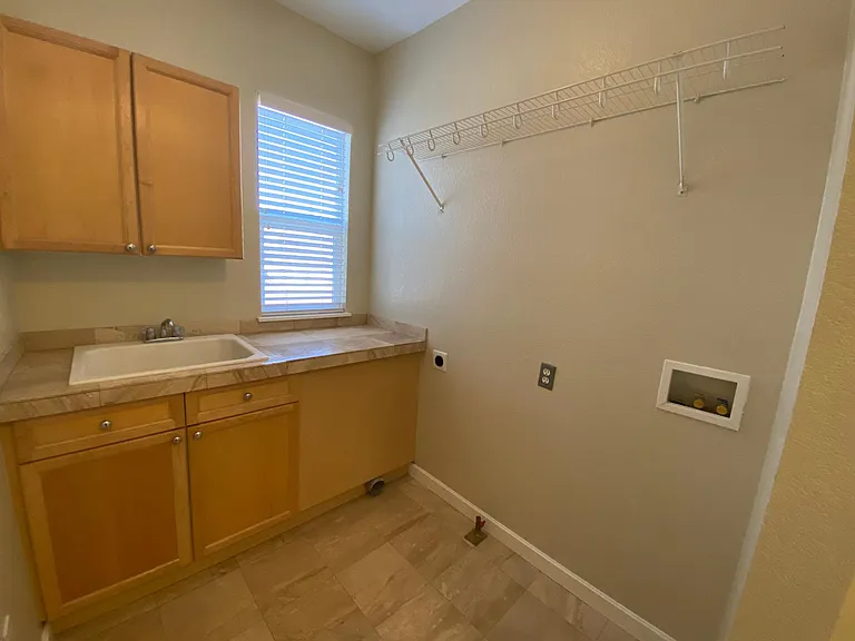 16449 Homestead Ct — Photo 13