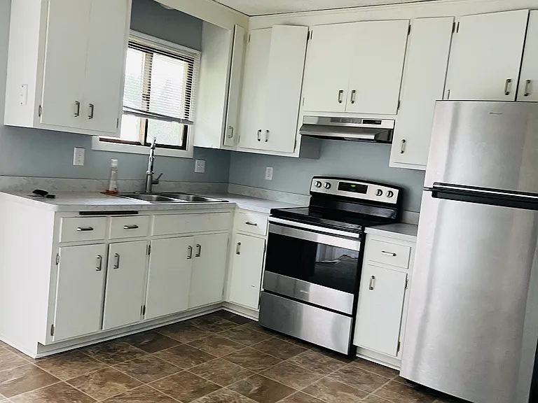 14825-14827 Charlston Ave W — Photo 20