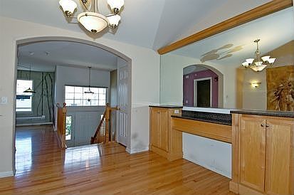 2nd image of 184 Tyler Ct #184