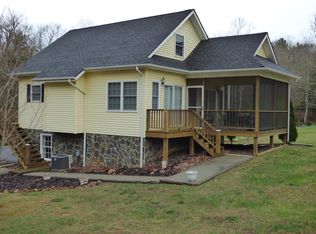 137 Azalea Trl, Fancy Gap, VA 24328