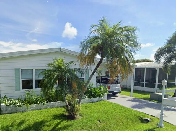 331 Ivywood Ln, Naples, FL 34112