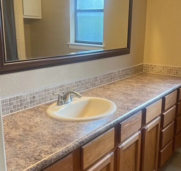 3700 Dauphine Ct — Photo 29