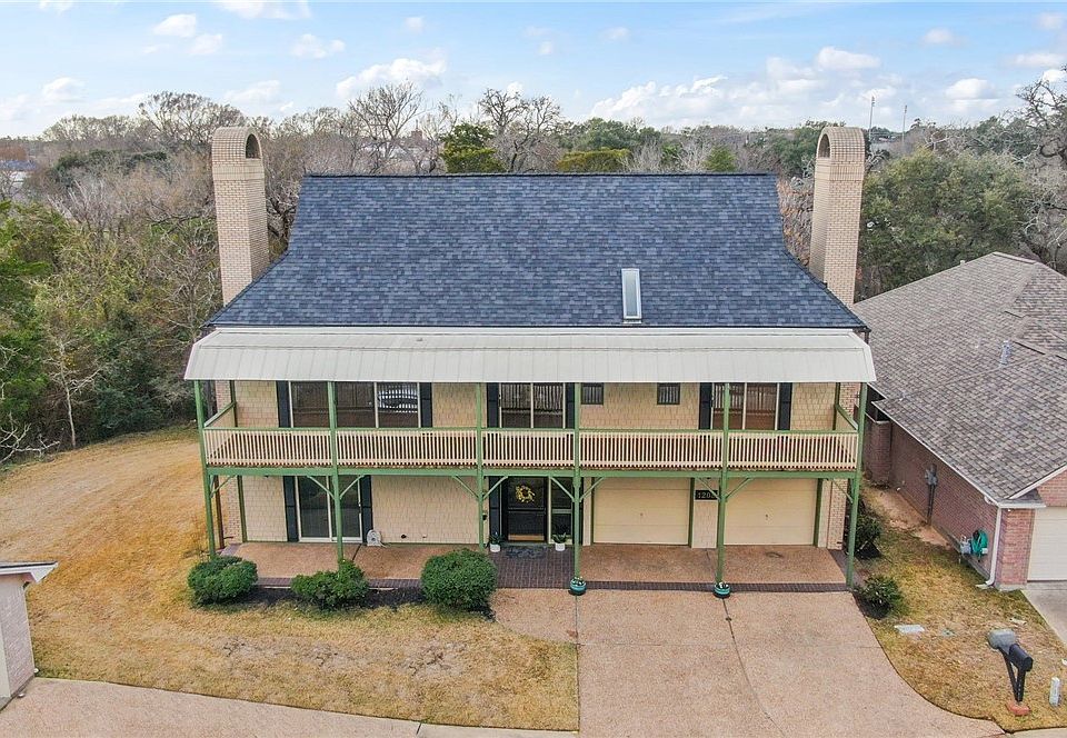 1st image of 1208 Brook Hollow Ct