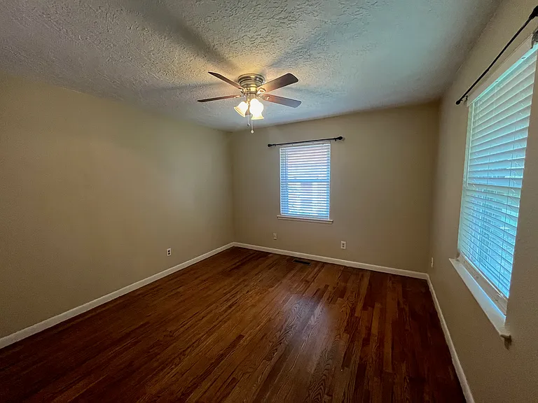 1332 W Boyd St — Photo 25