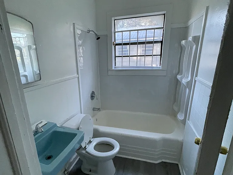 20 Woodlawn St #2014 — Photo 4