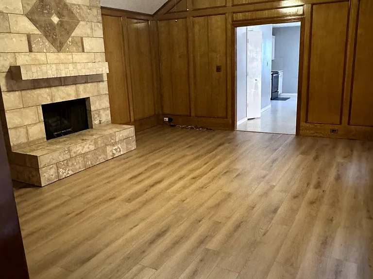 2119 Falcon Ridge Dr — Photo 3
