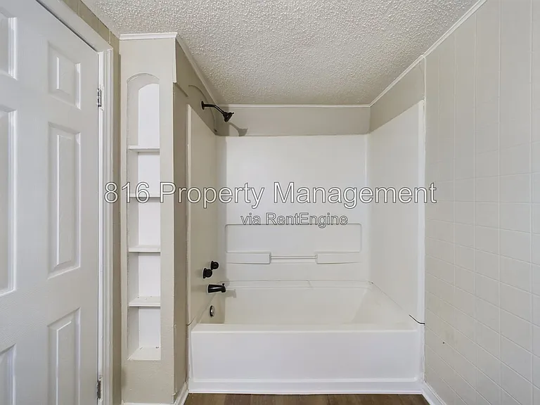 1013 W South Ave #2 — Photo 7