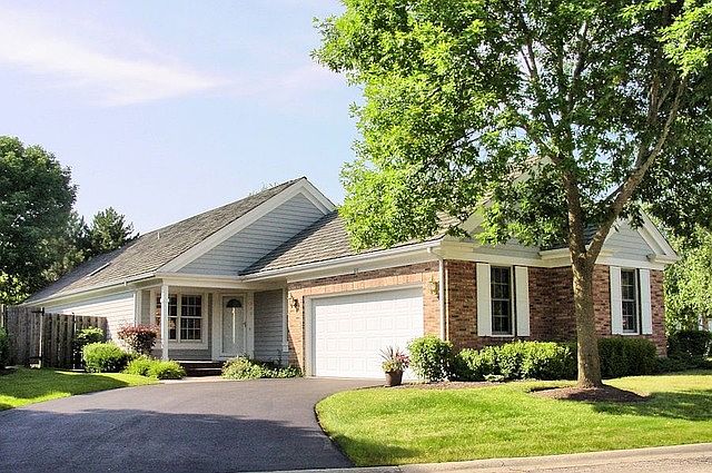 1st image of 528 Park Barrington Way
