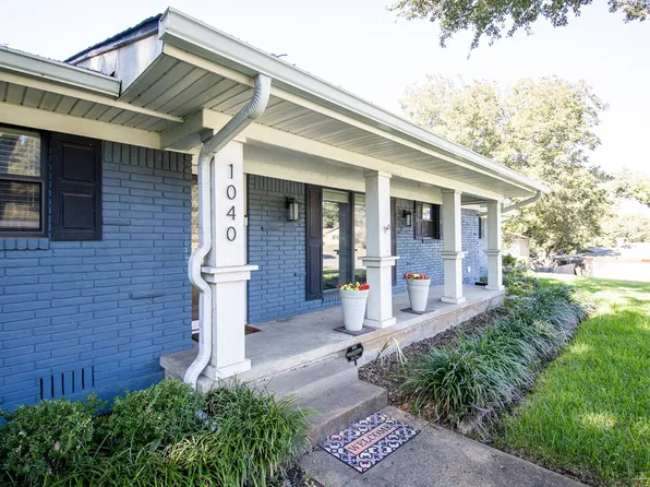 1040 Wedgewood Dr, Woodway, TX 76712