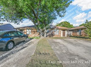 1126 S Clark Rd, Cedar Hill, TX 75104