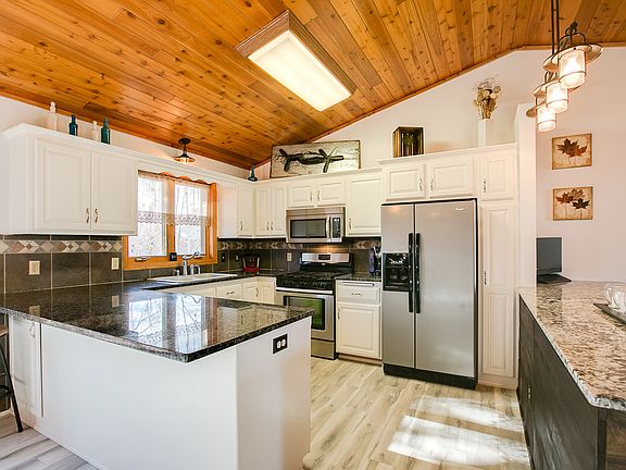 4th image of 2880 233rd Ln NW