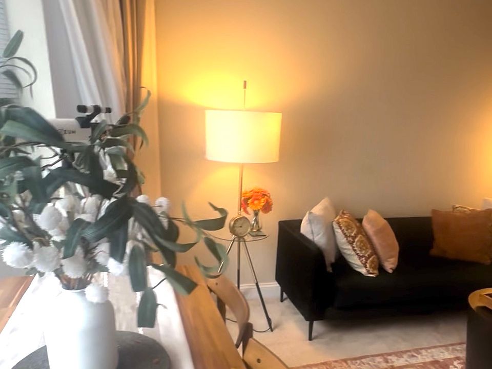2nd image of 535 N Michigan Ave Floor 19