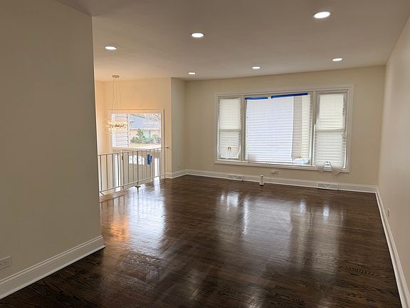 4th image of 15203 Waterman Dr