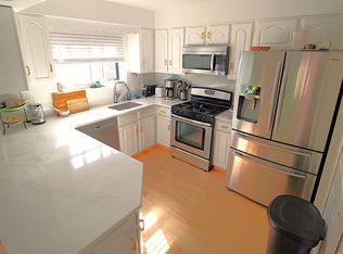187 Sandcastle Ky, Secaucus, NJ 07094