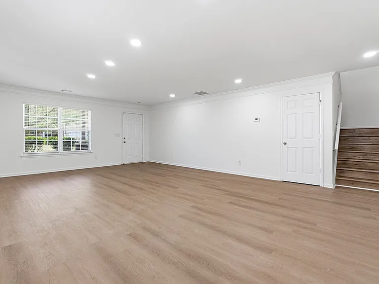 3050A Centerglen Ln — Photo 4