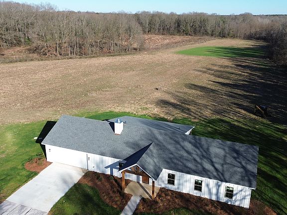 4th image of 990 Black Jack Rd