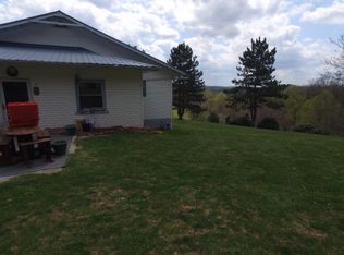 219 Otis Tooley Rd, Matoaka, WV 24736