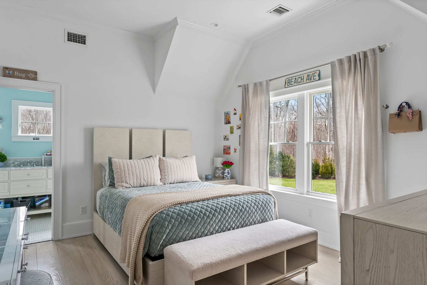  2nd FL Bedroom ensuite