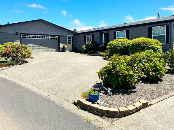 638 NE 56th St, Newport, OR 97365