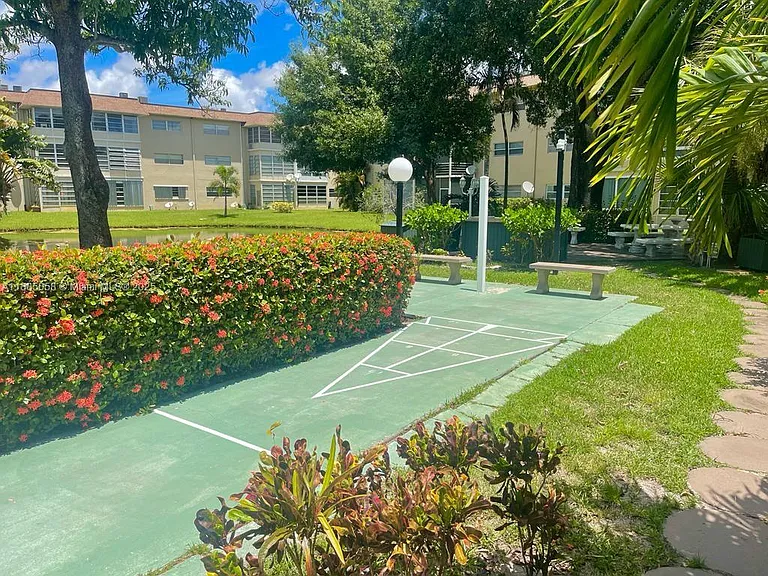 5051 W Oakland Park Blvd #204 — Photo 22