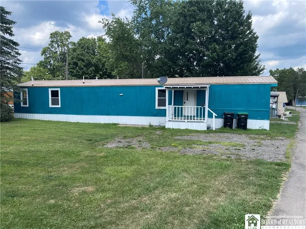 304 E Elmwood Ave, Falconer, NY 14733