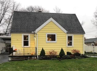21 Burdette Dr, Cheektowaga, NY 14225