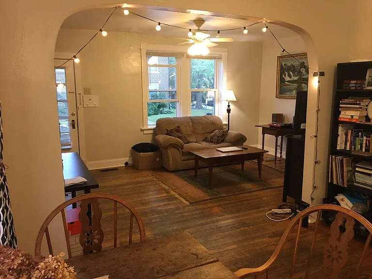 2143 Maury Ave — Photo 3