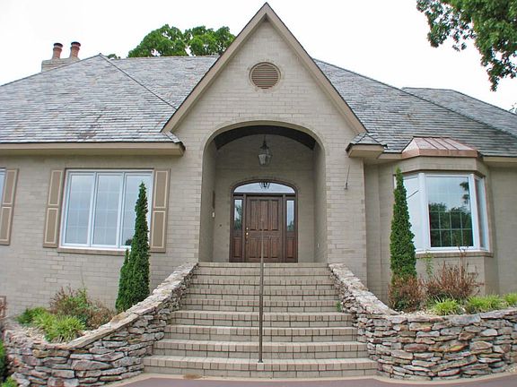 5th image of 5575 S Castlebay Dr